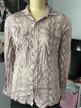 Michael Kors Women's Snake-Print Button-Down Shirt - Pink / Gray